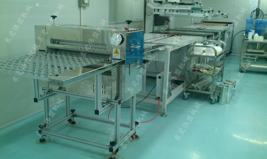 導(dǎo)光板連線清潔機(jī)