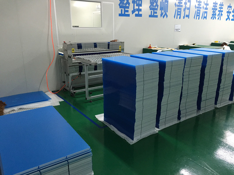 導光板表面清潔機，板面清潔機，靜電除塵機